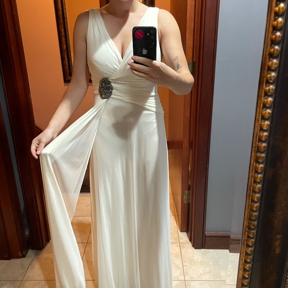 Off-white chiffon prom dress
